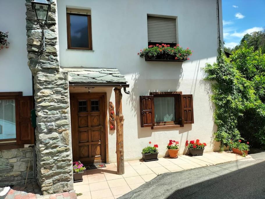 Appartamento Di Montagna Lo Grop Chambave Εξωτερικό φωτογραφία