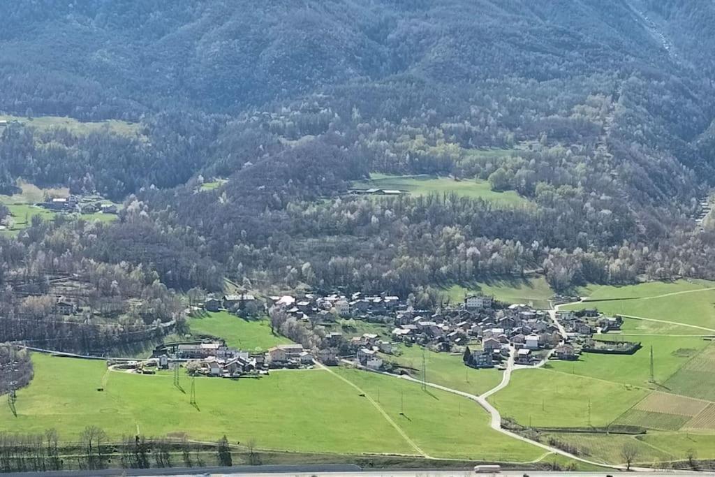 Appartamento Di Montagna Lo Grop Chambave Εξωτερικό φωτογραφία